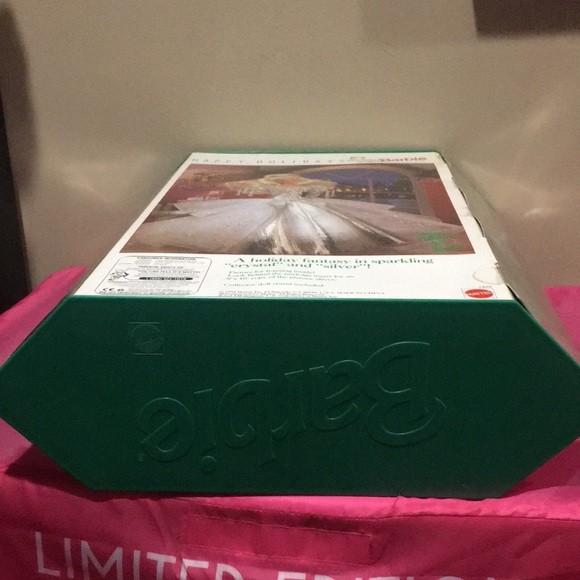 HAPPY HOLIDAYS BARBIE 1992 - Picture 11 of 11